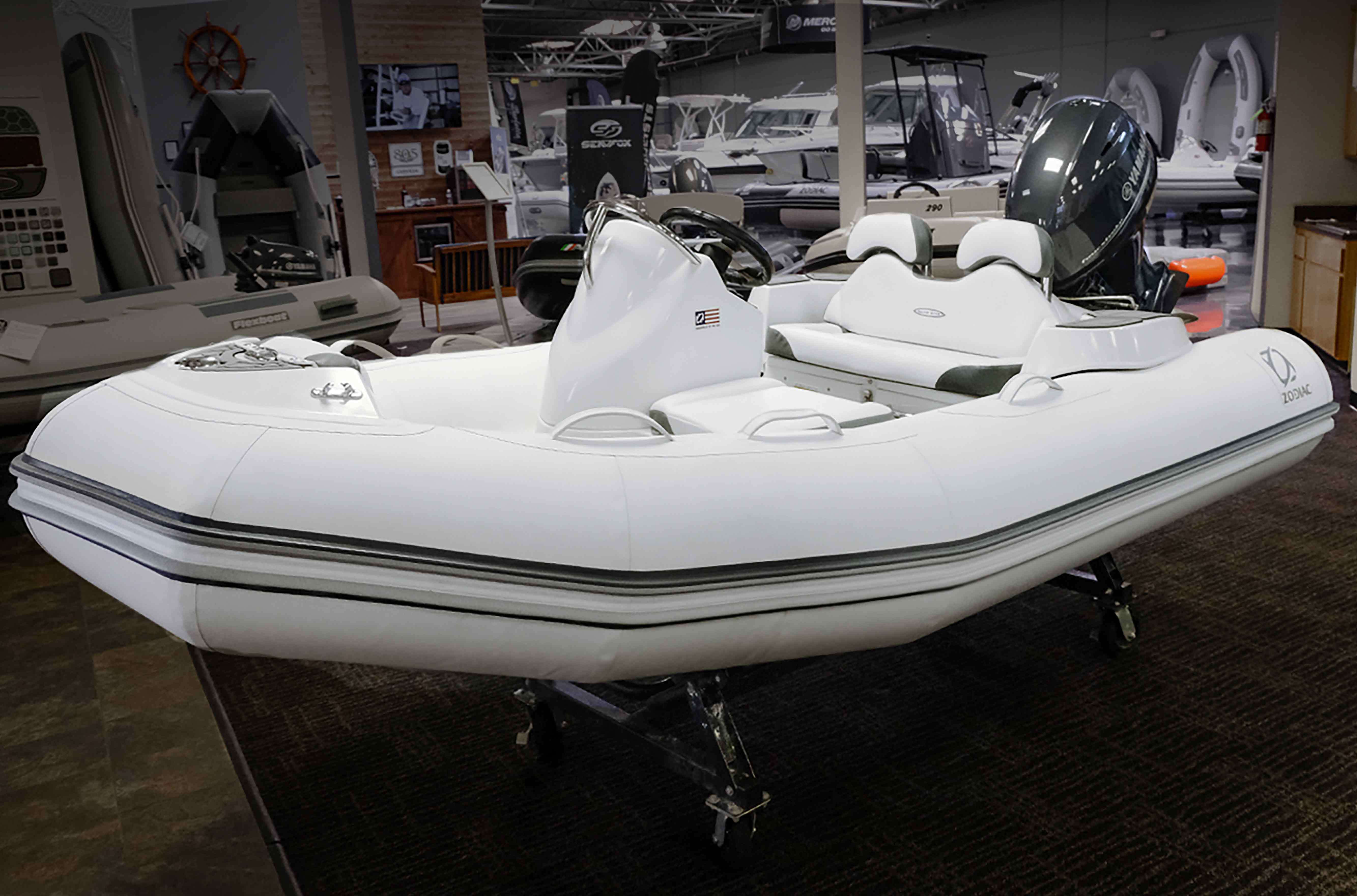 Zodiac Yachtline 360.
